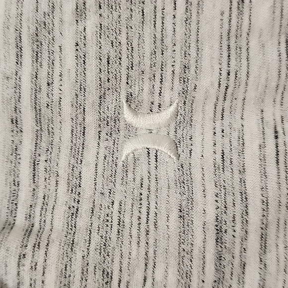 Hurely Short Sleeve - Picture 2 of 8